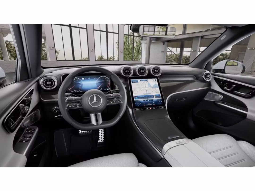 2026 Mercedes-Benz GLC 300 - Image 3