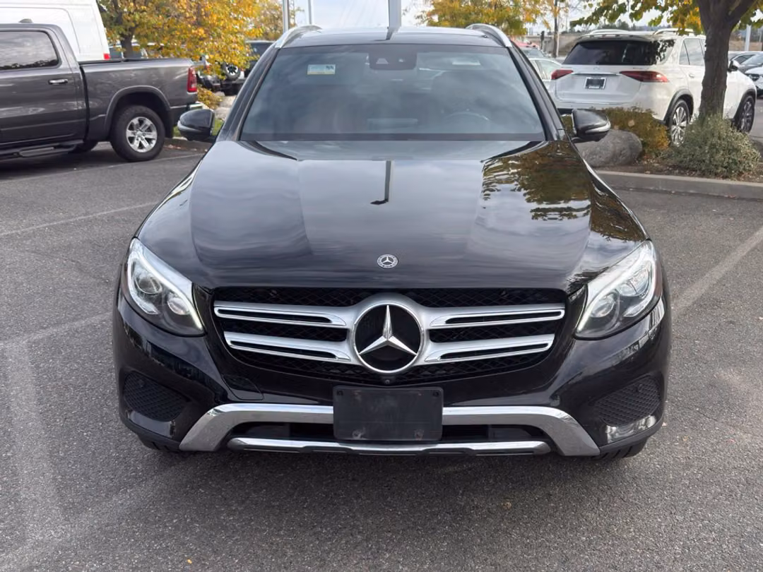 2019 Mercedes-Benz GLC 300 - Image 2