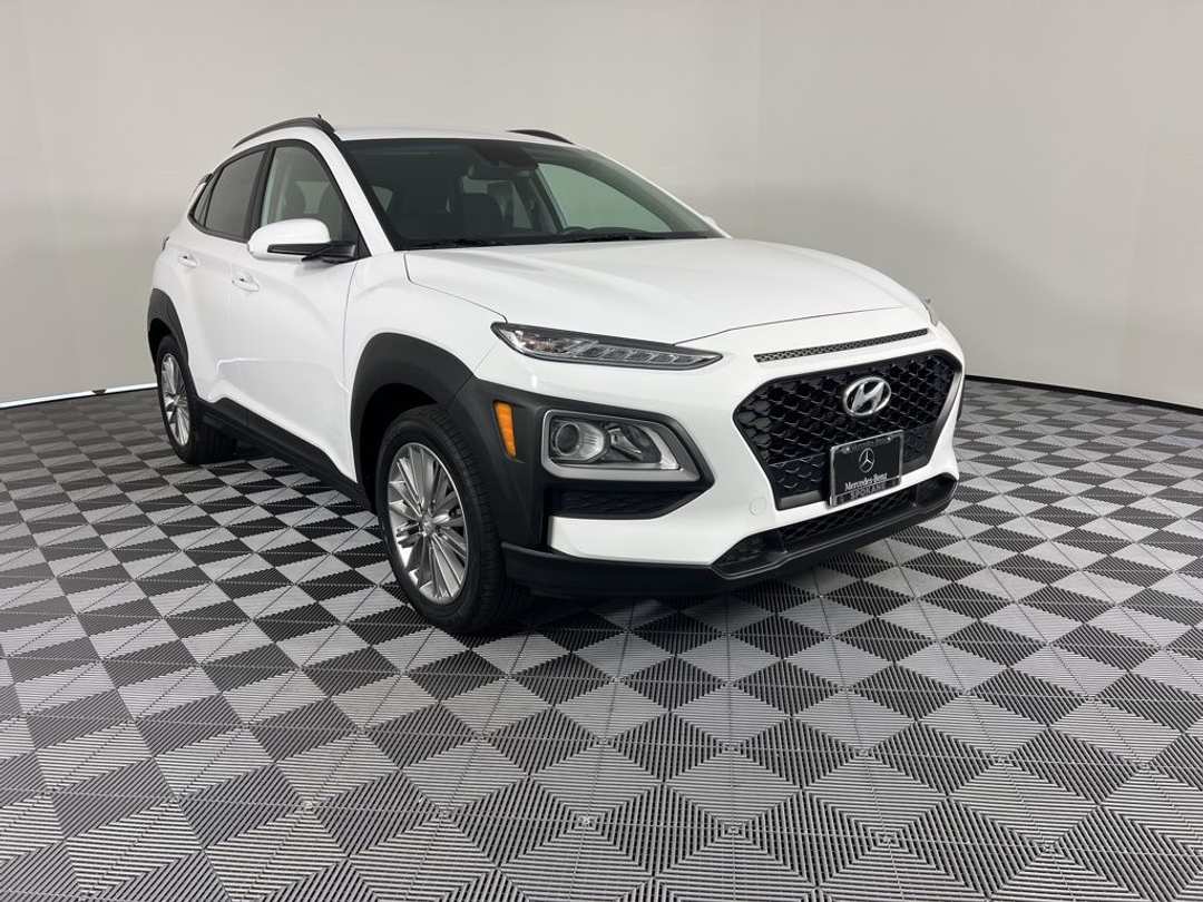 2021 Hyundai Kona SEL - Image 2