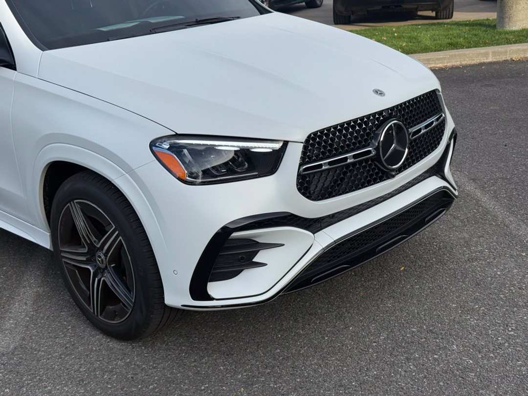 2026 Mercedes-Benz GLE 450 - Image 2