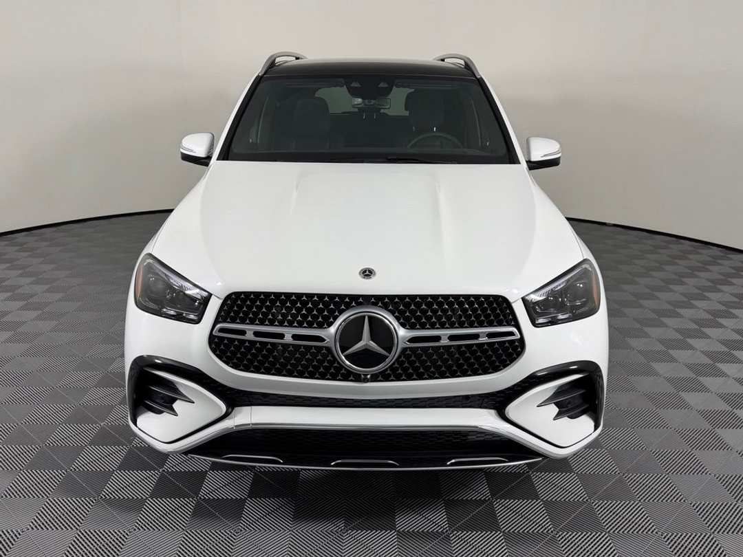 2026 Mercedes-Benz GLE 450 - Image 3