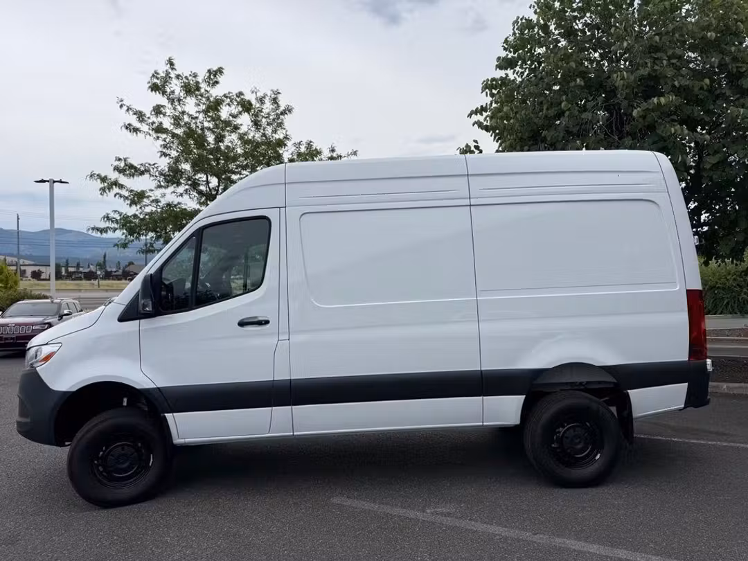 2025 Mercedes-Benz Sprinter 2500 Cargo 144 WB - Image 3