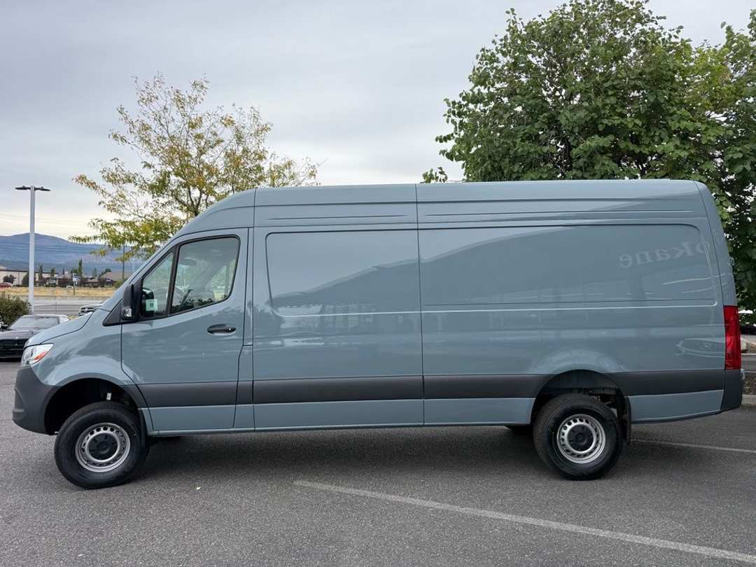 2026 Mercedes-Benz Sprinter 2500 Cargo 170 WB - Image 3