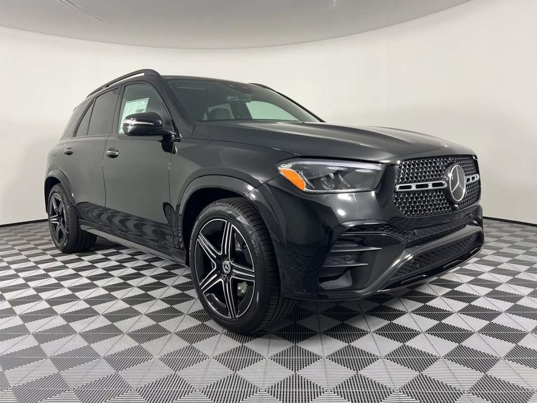 2026 Mercedes-Benz GLE 450 - Image 2