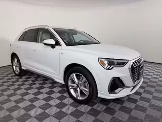 2023 Audi Q3 Premium