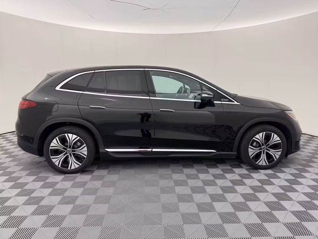2025 Mercedes-Benz EQE SUV Base - Photo 9