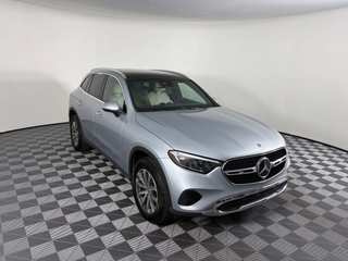 2025 Mercedes-Benz GLC 300