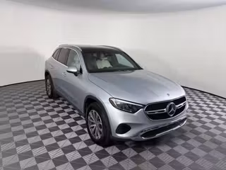 2025 Mercedes-Benz GLC 300