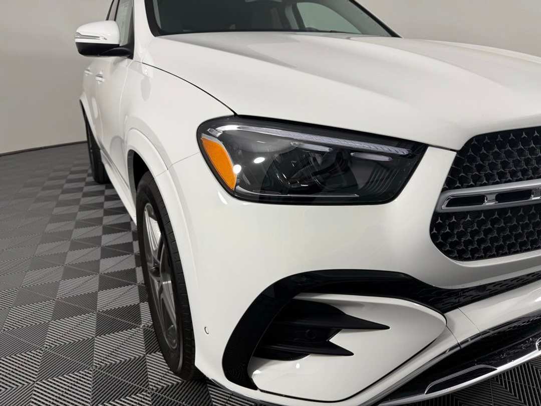 2026 Mercedes-Benz GLE 350 - Image 2