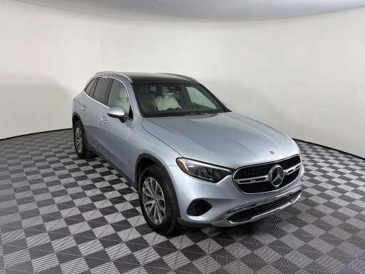 2025 Mercedes-Benz GLC 300