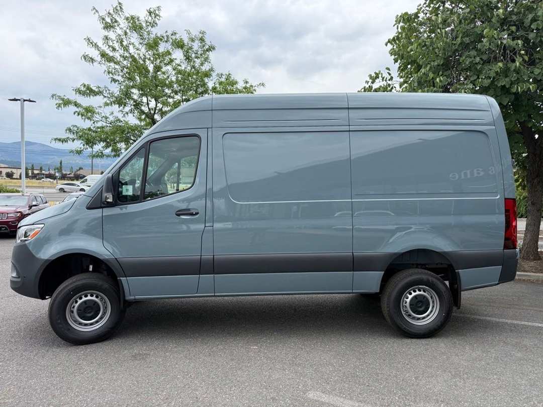 2026 Mercedes-Benz Sprinter 2500 Cargo 144 WB - Image 3