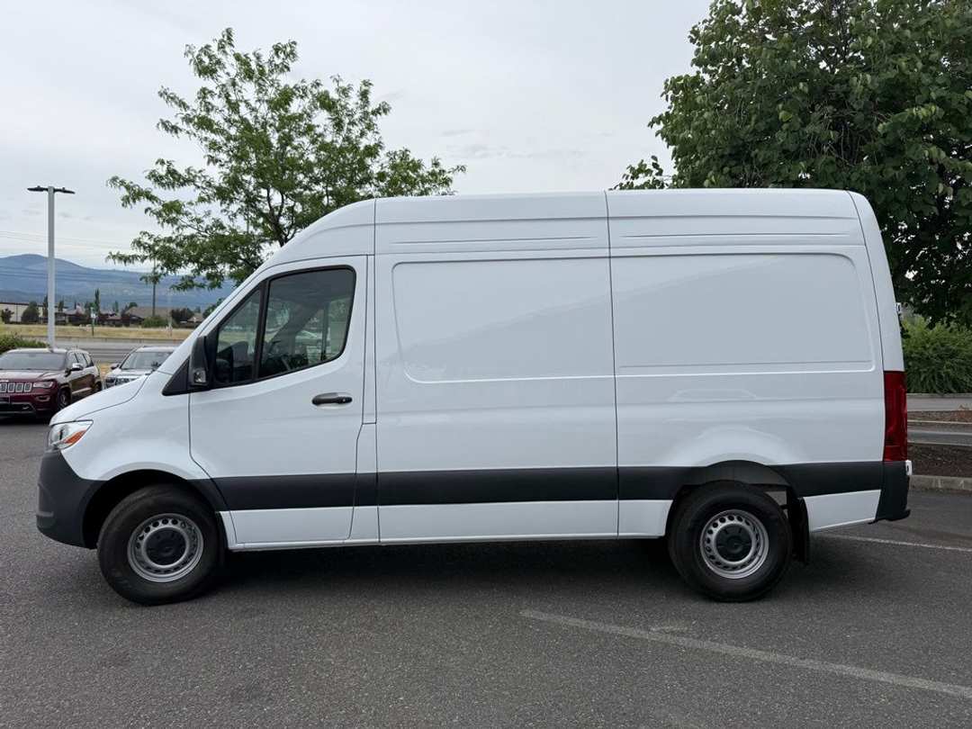 2026 Mercedes-Benz Sprinter 2500 - Image 3