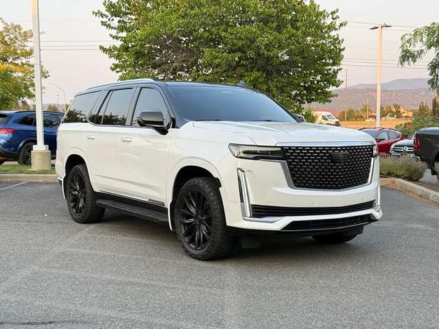2022 Cadillac Escalade Luxury
