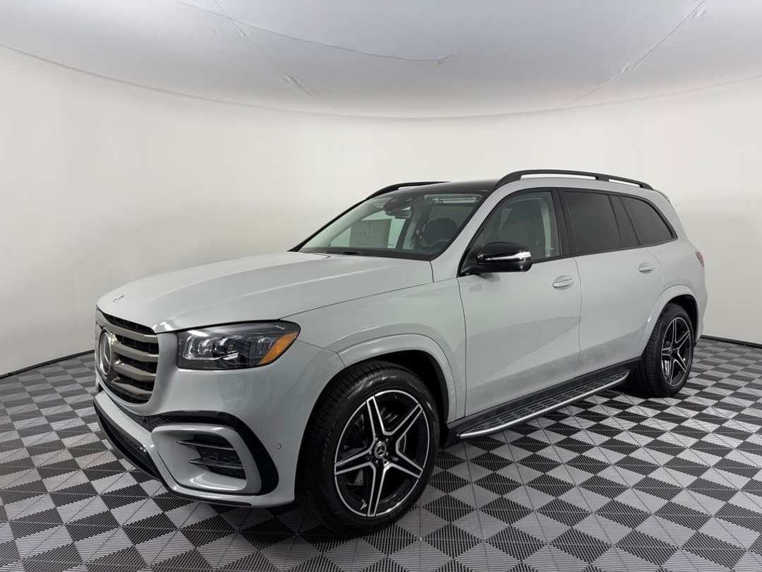 2026 Mercedes-Benz GLS 450 - Image 3