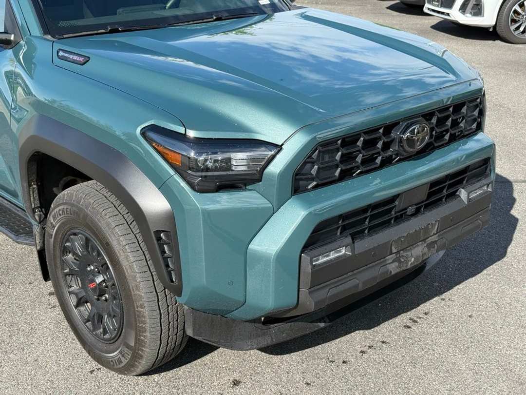 2025 Toyota 4Runner I-Force Max Hybrid TRD Off Road - Image 2
