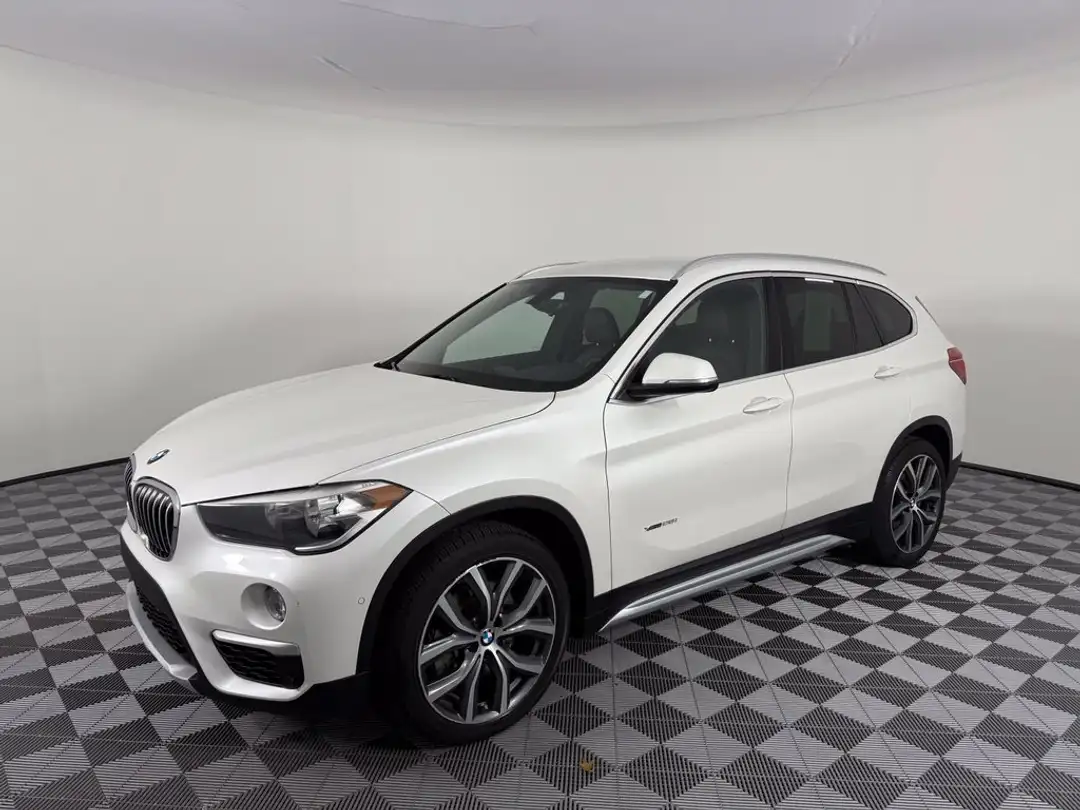 2017 BMW X1 xDrive28i - Image 3