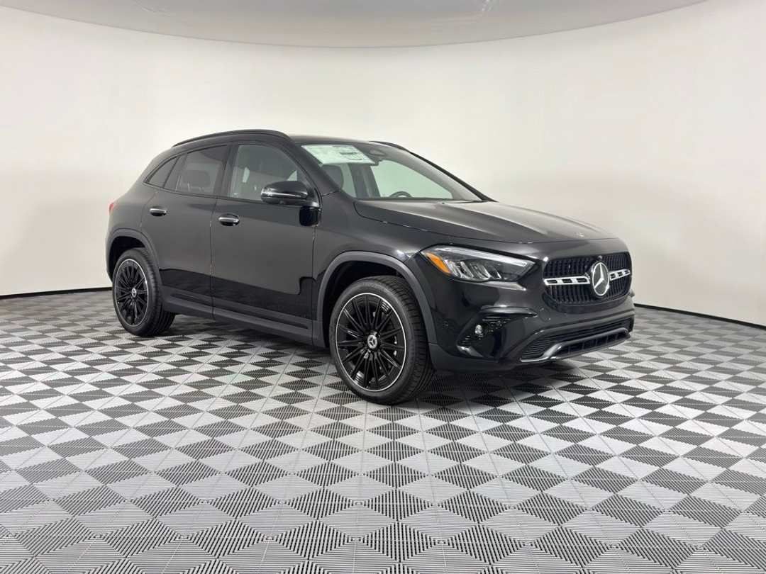 2026 Mercedes-Benz GLA 250 - Image 2