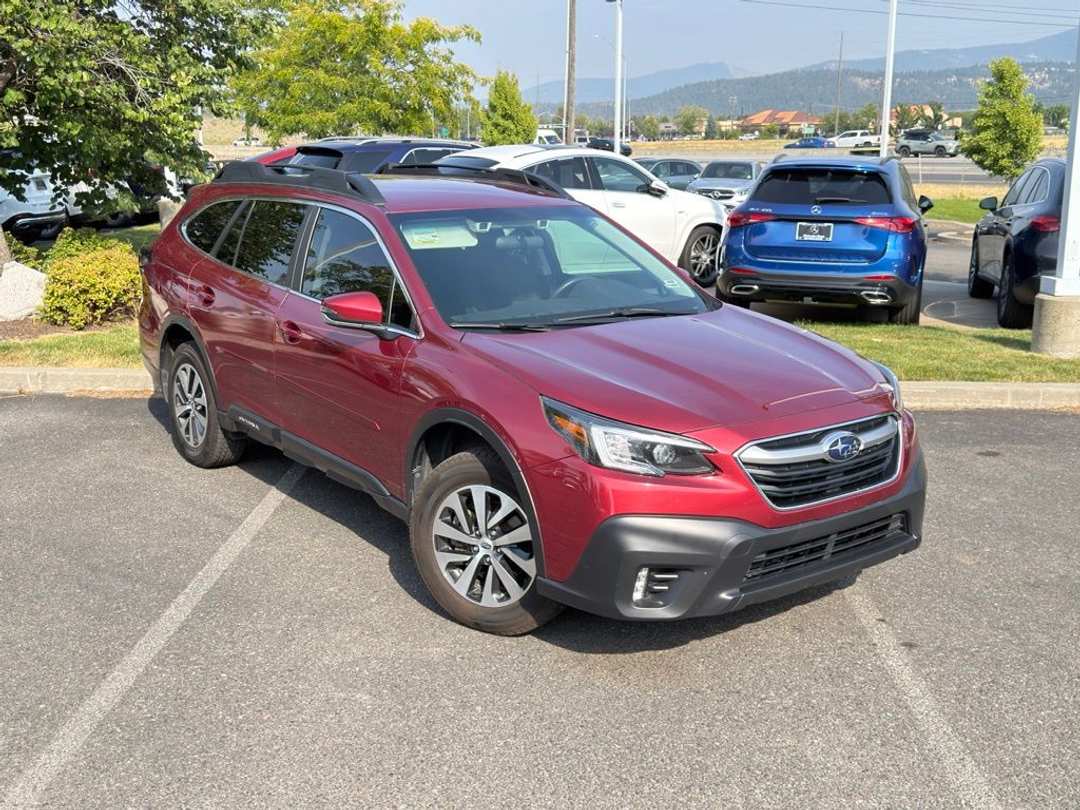 2021 Subaru Outback Premium - Image 3