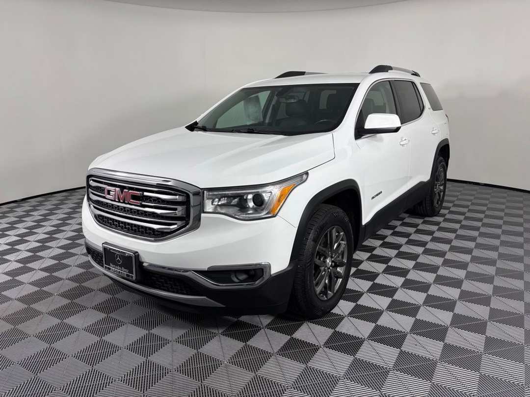 2019 GMC Acadia SLT1 - Image 3