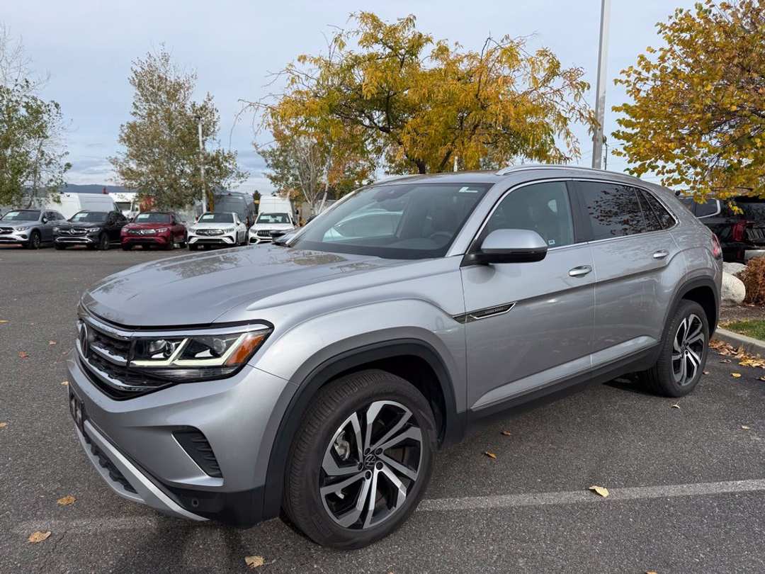 2023 Volkswagen Atlas Cross Sport 2.0T SEL - Image 3