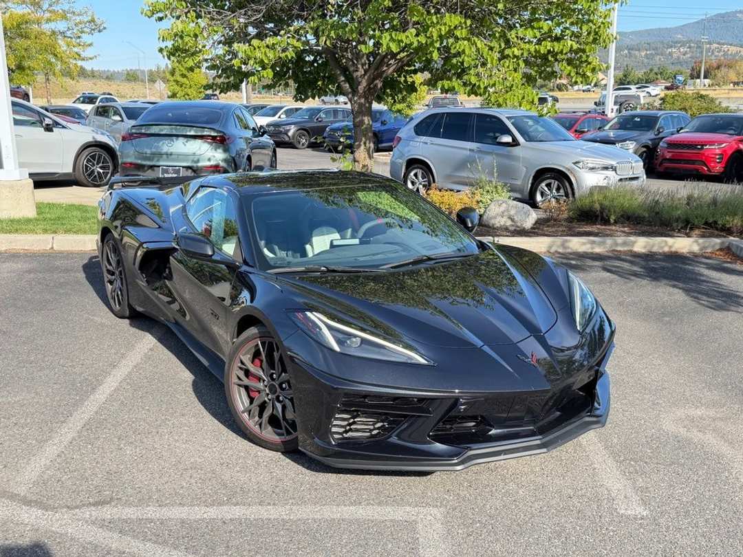 2023 Chevrolet Corvette Stingray - Image 3