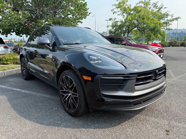 2024 Porsche Macan T