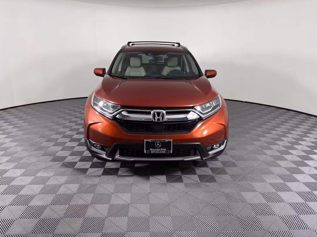 2018 Honda CR-V Touring - Image 2