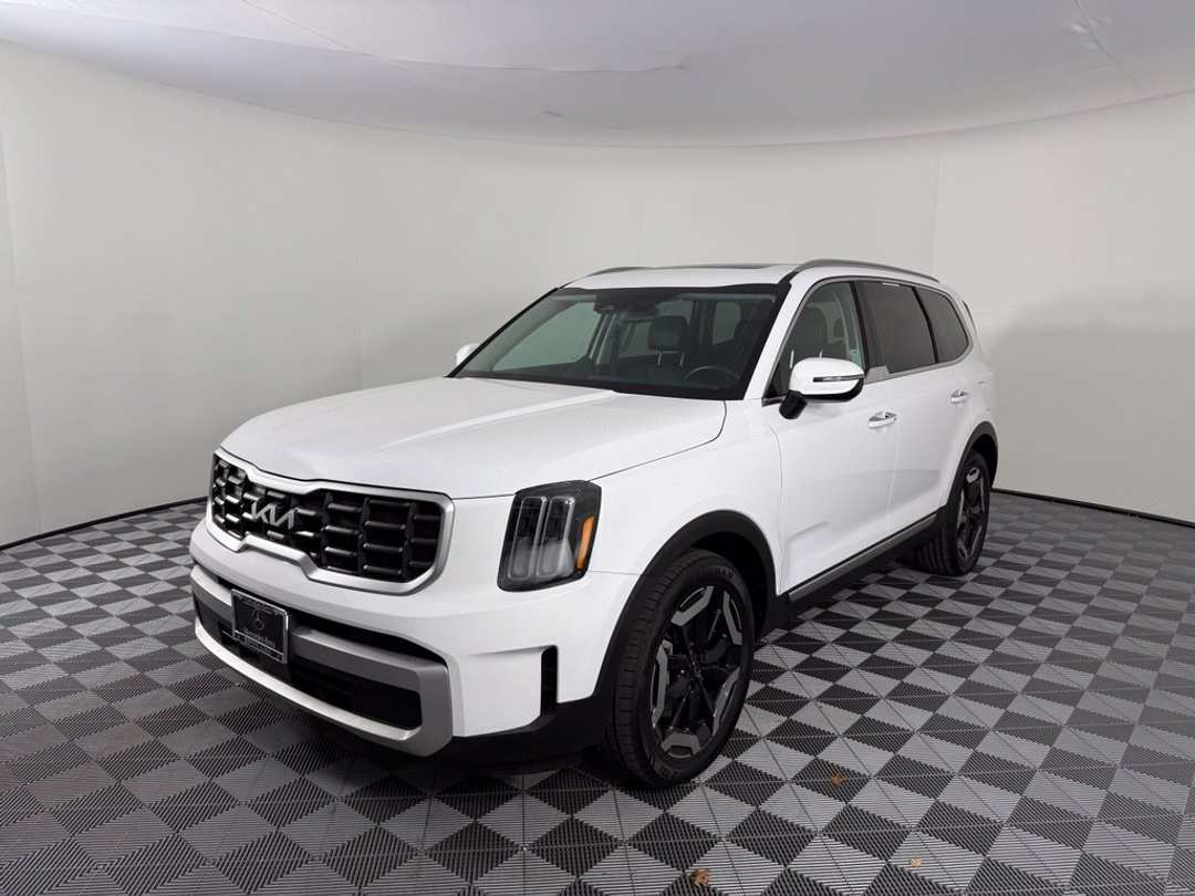 2024 Kia Telluride S - Image 3