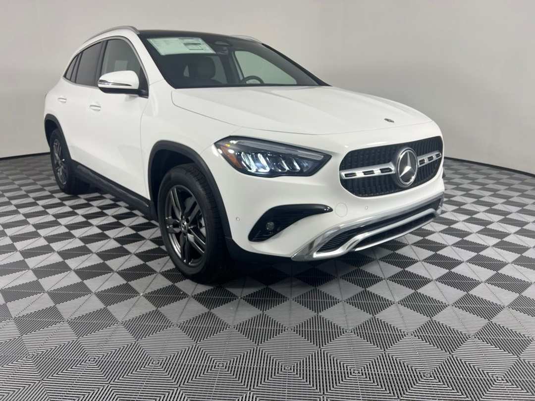 2026 Mercedes-Benz GLA 250 - Image 2