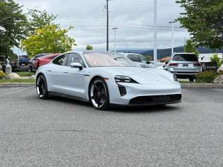 2022 Porsche Taycan GTS