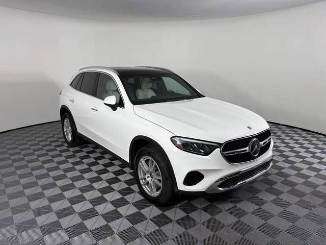 2025 Mercedes-Benz GLC 300
