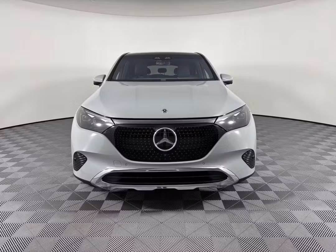2023 Mercedes-Benz EQE 350 - Image 2