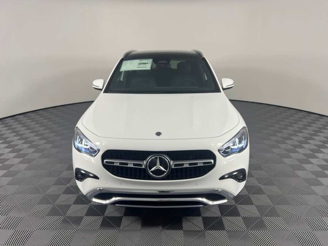 2026 Mercedes-Benz GLA 250 - Image 3