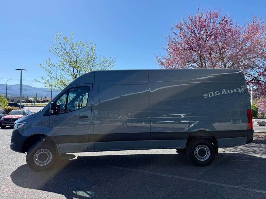 2026 Mercedes-Benz Sprinter 2500 Cargo 170 WB - Image 3
